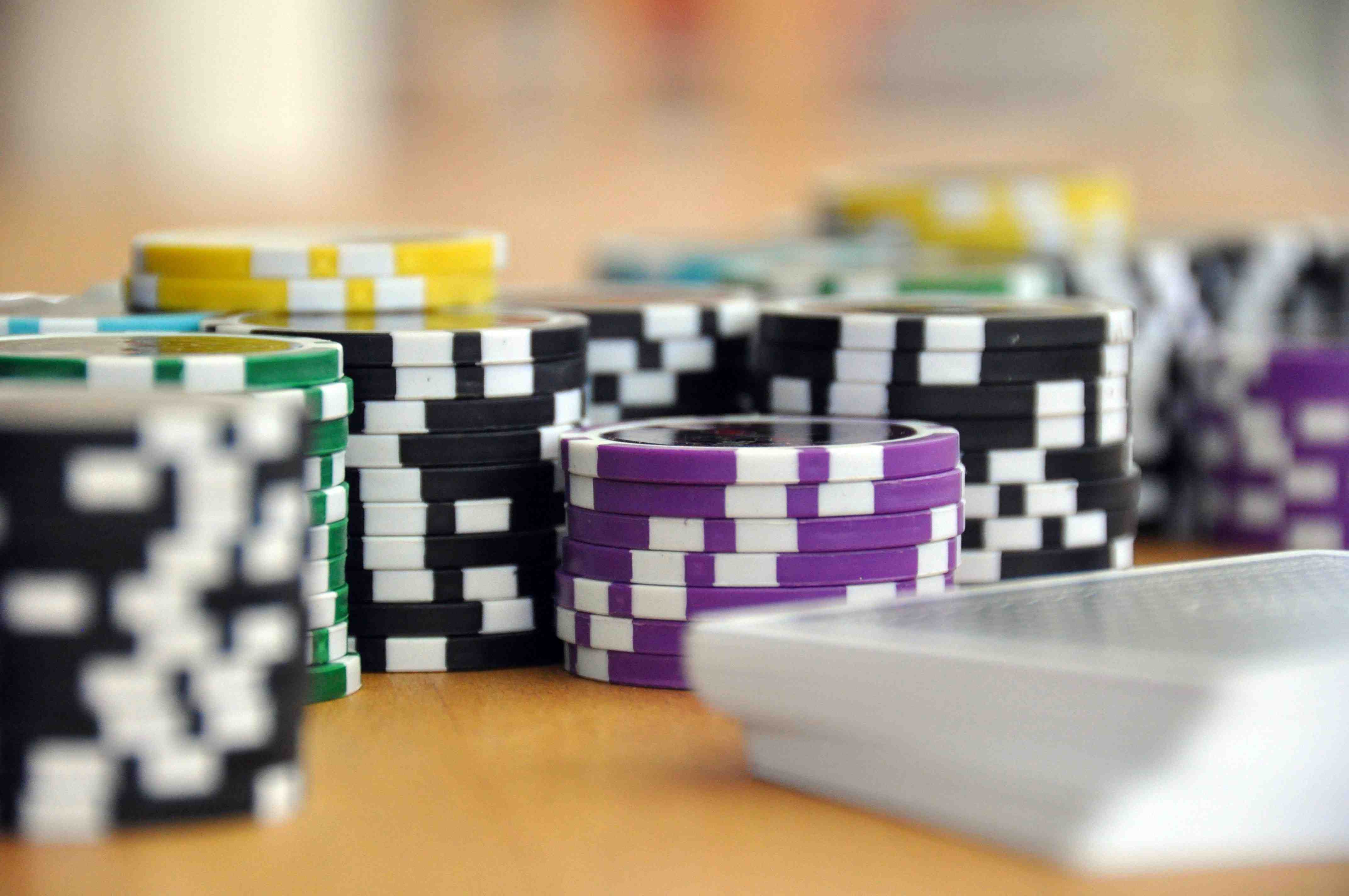 Philippine player browsing bingo rooms on odds nba mobile interface